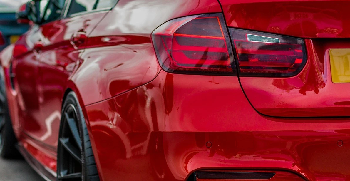 red car